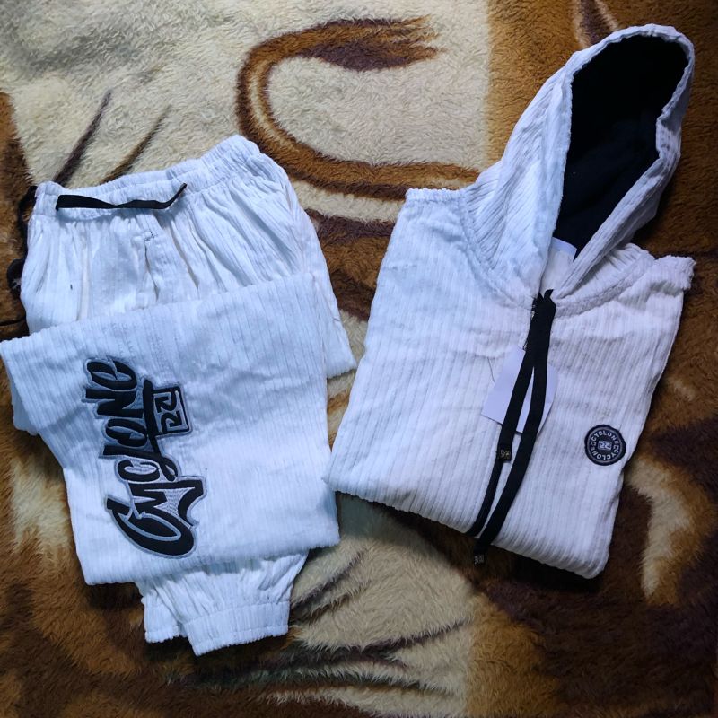 Calça e blusa da 2024 cyclone