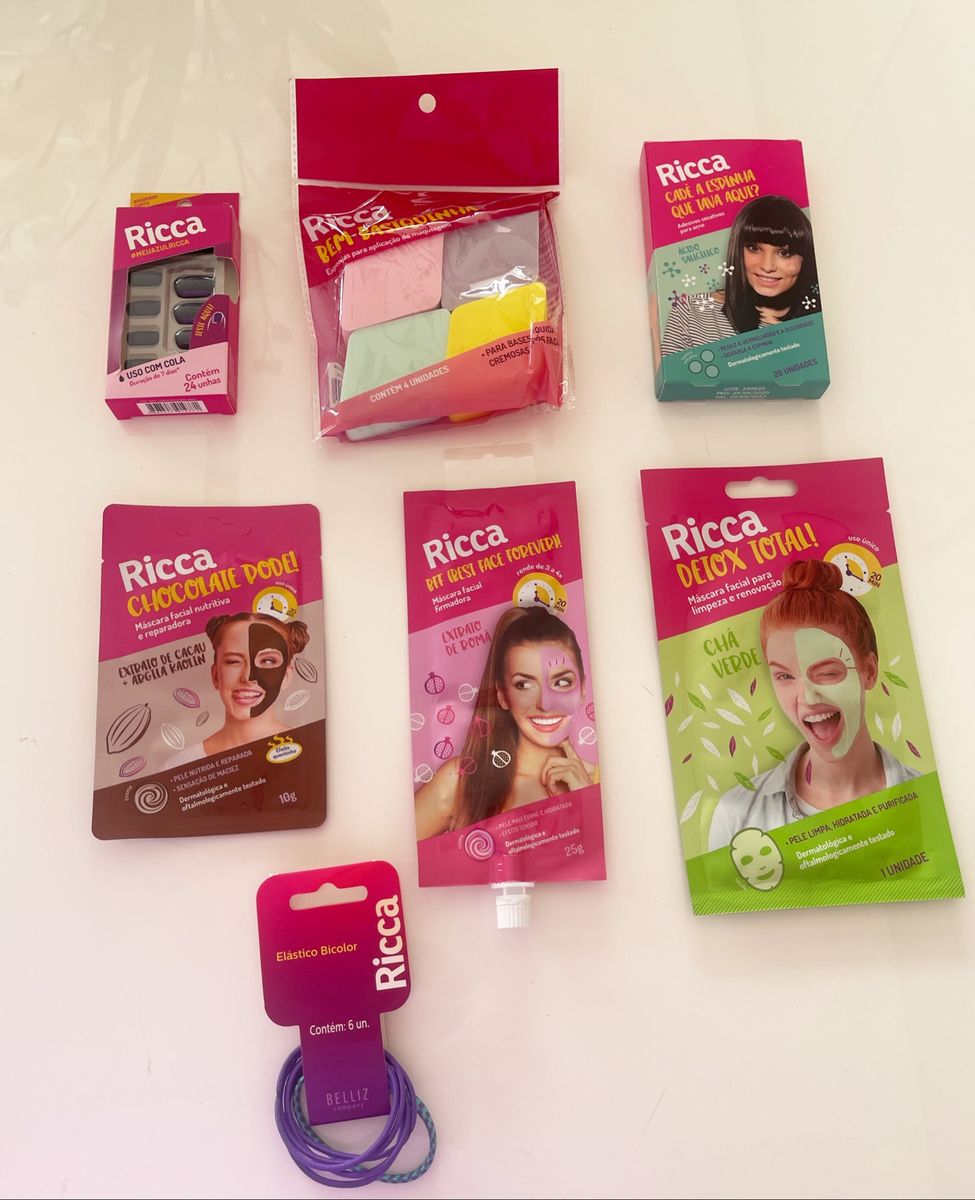 Kit da Marca Ricca com 3 Máscaras Faciais + 1 Caixa de Adesivos para ...
