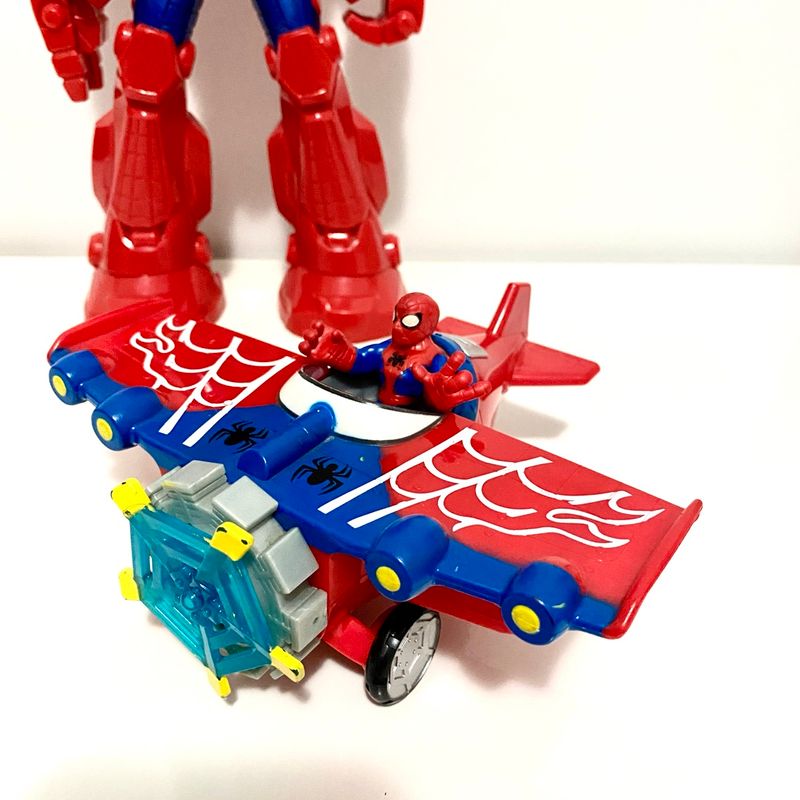 Kit Boneco e Avião Marvel Mega Armadura Homem Aranha Super Hero