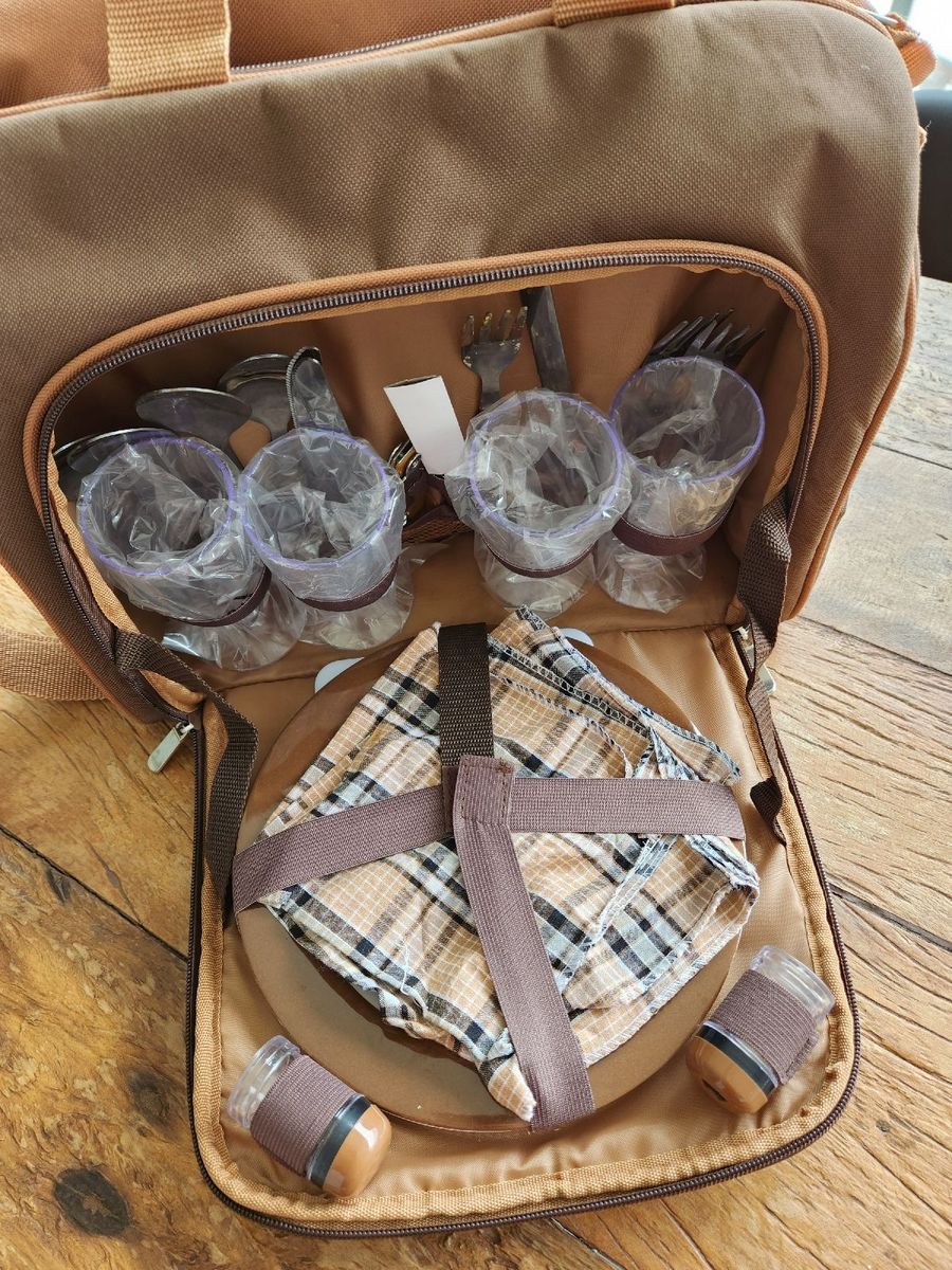 Kit Picnic para 4 Pessoas Item p/ Esporte e Outdoor Guepardo Usado