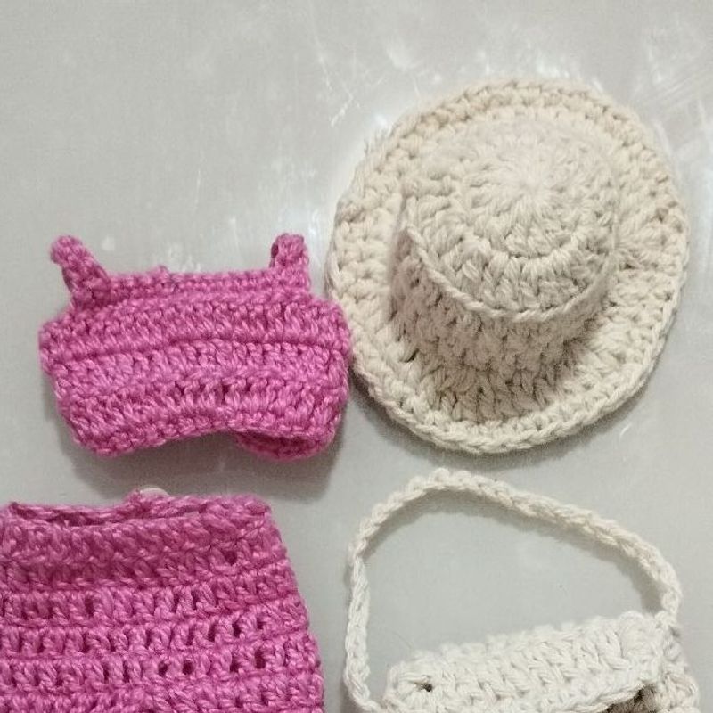 Kit Roupinhas da Barbie Croche, Pelúcia Nunca Usado 86577829