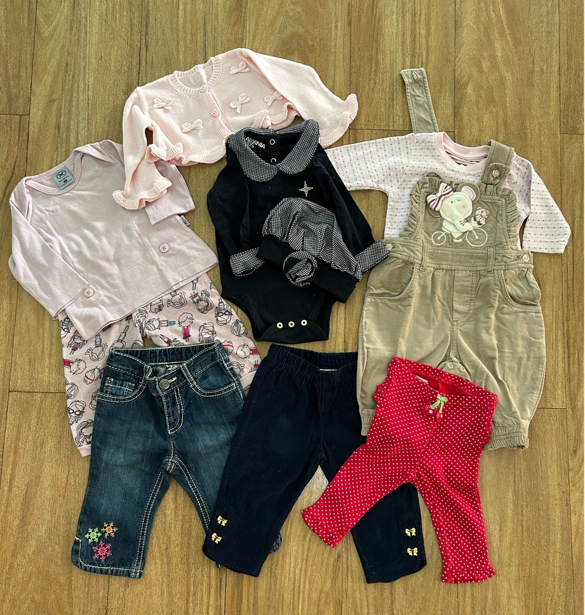 Kit Roupas Bebê Calça Conjunto Macacão Tricô Usado 100463386