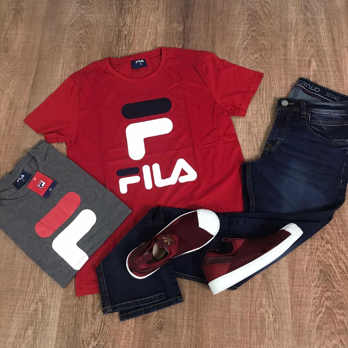 fila roupa masculina