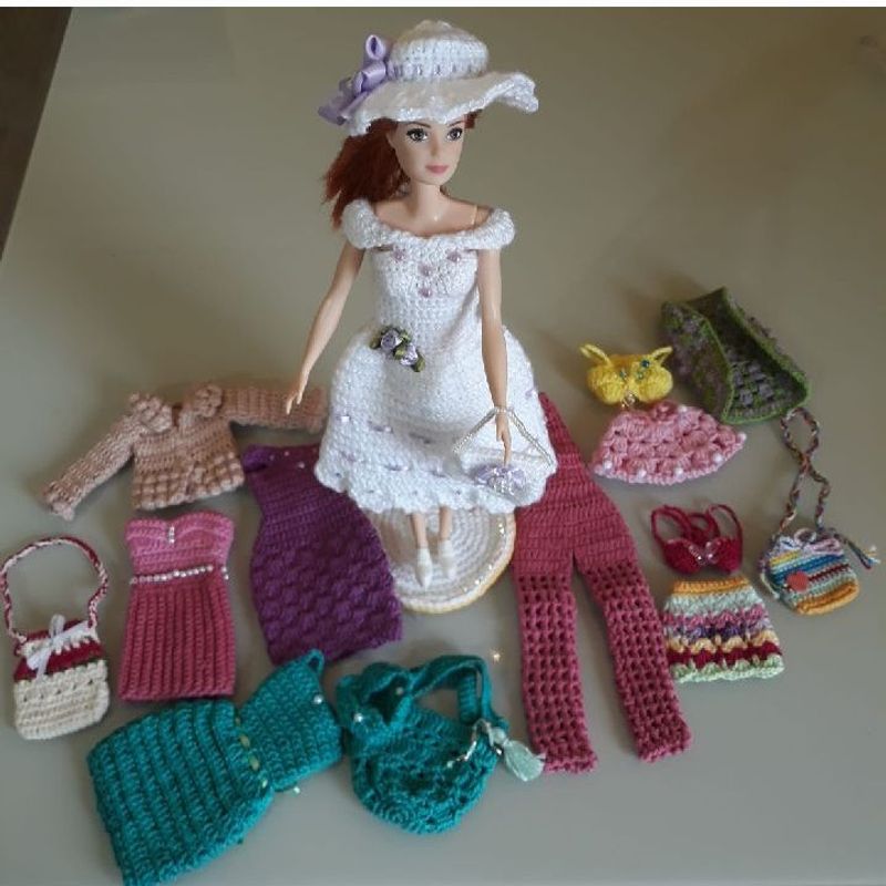 Kit 7 Roupinhas da Boneca Barbie de Crochê, Nunca Usado 57895223
