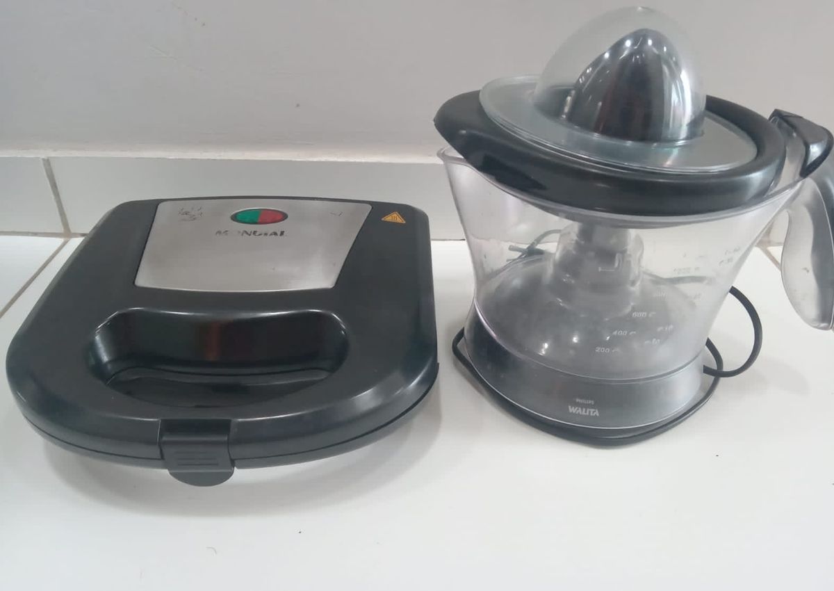 Kit Sanduicheira Grill + Espremedor de Laranja Eletrodoméstico Walita