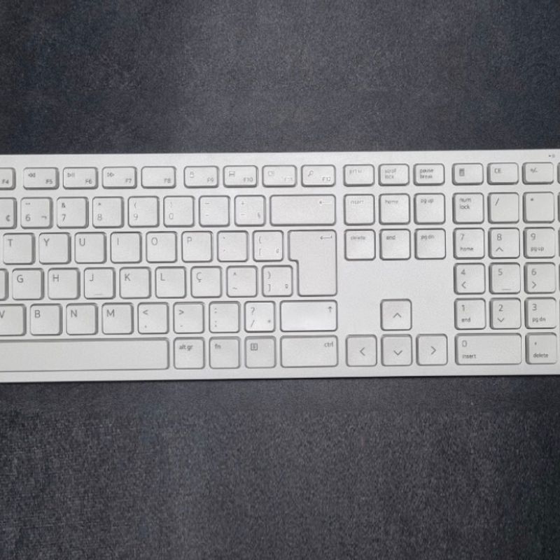 Teclado e mouse sem fio Dell Pro — KM5221W