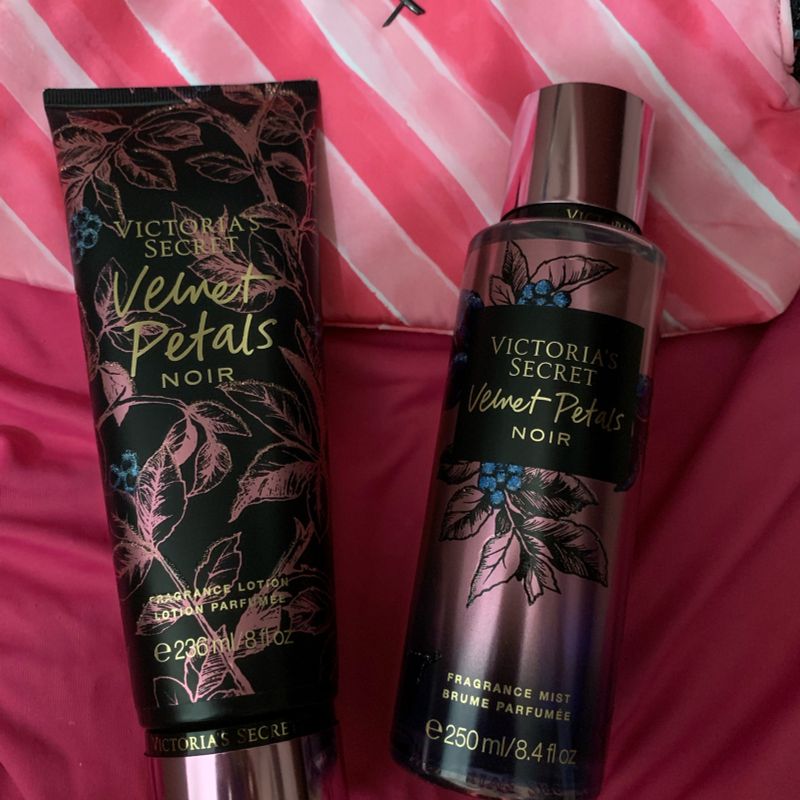 Velvet petals noir online review