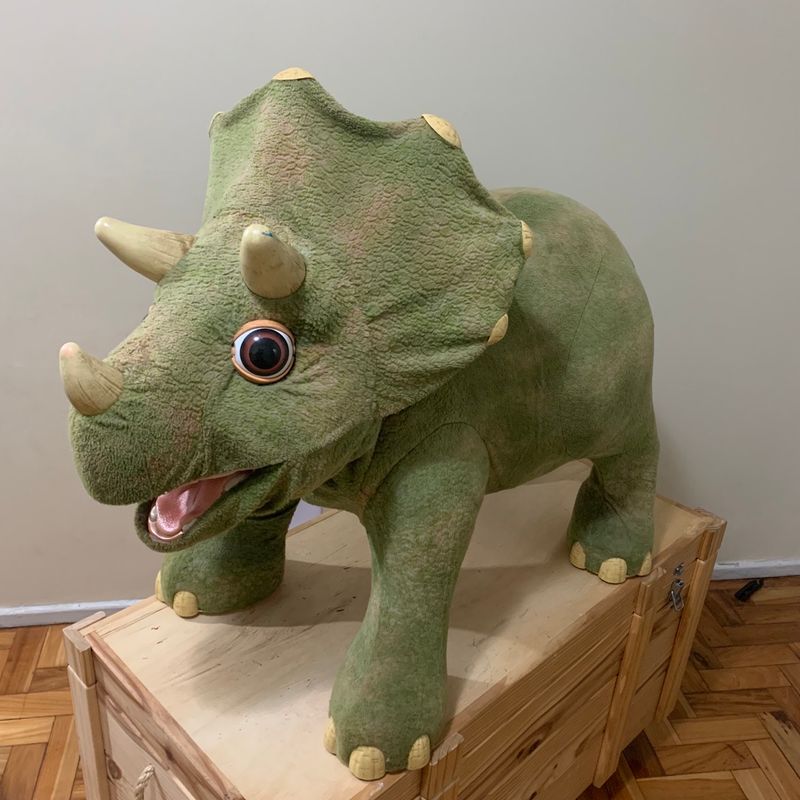 Kota Triceratops Animatronic Playskool Brinquedo para Beb s