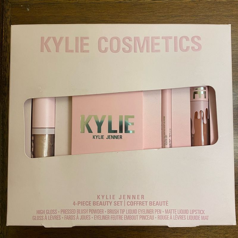 Kylie Cosmetics 4 Piece Beauty Set - Kit Kylie Jenner | Kylie