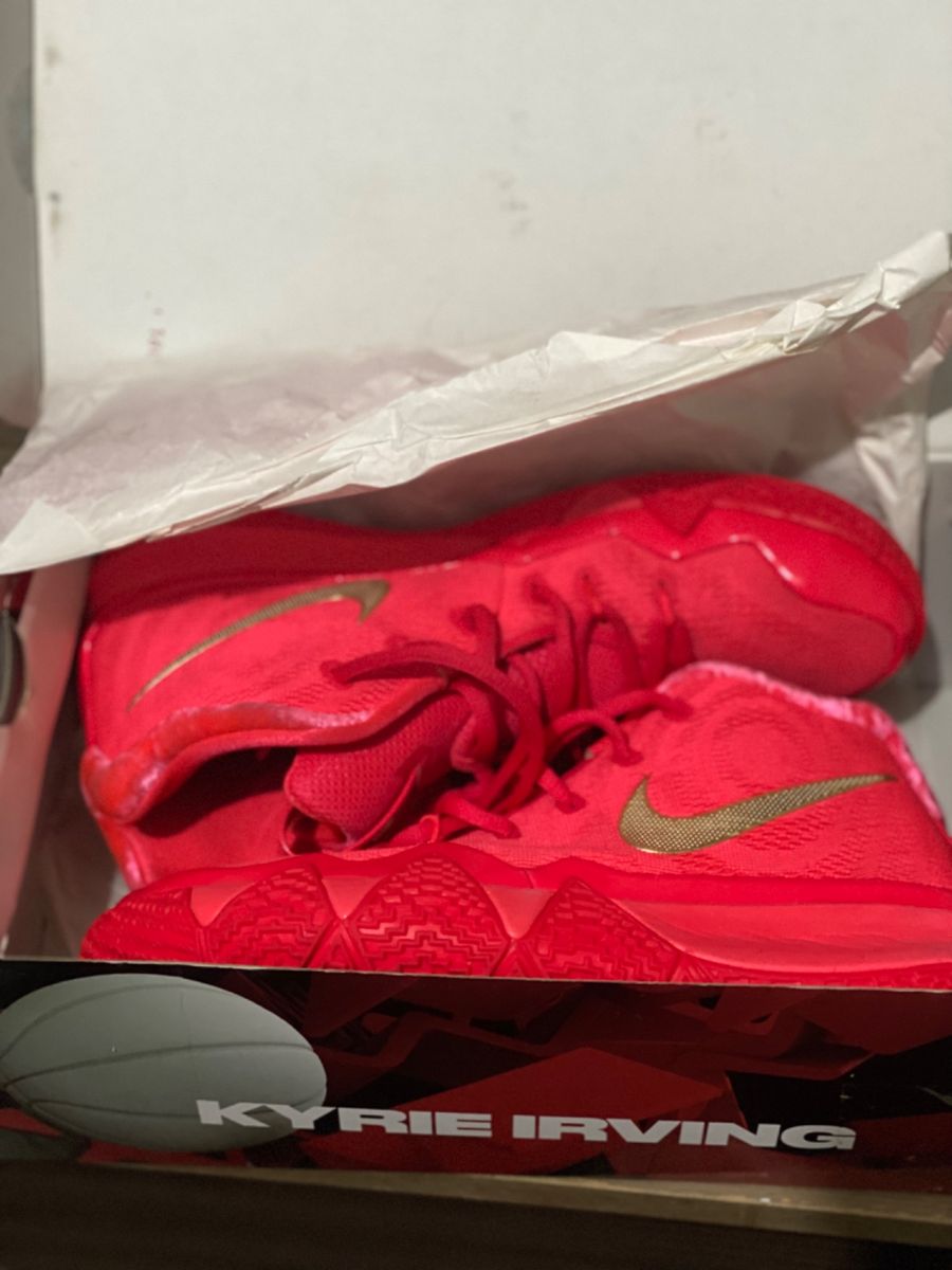 Kyrie Irving 4 Red Carpet | Tênis Masculino Nike Usado 80253849