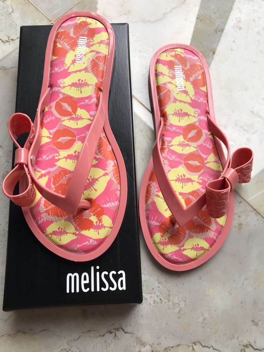 lançamento de melissa rasteirinha