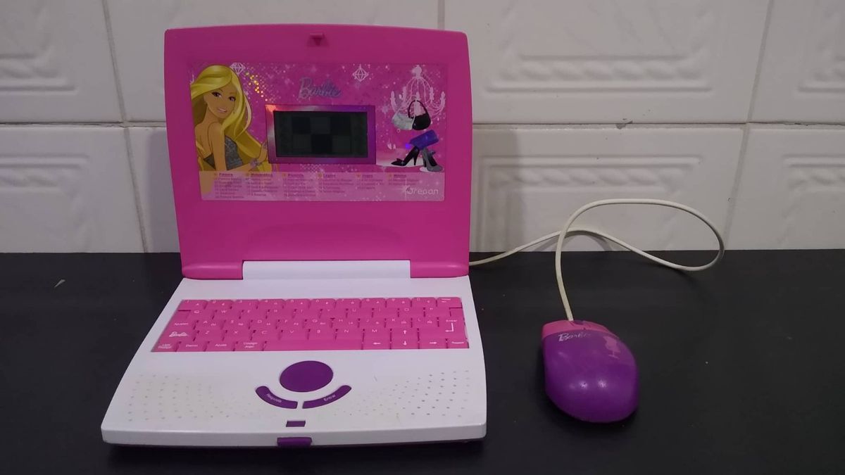 Laptop Barbie Bsmart 25 Atividades Oregon Brinquedo Oregom Usado