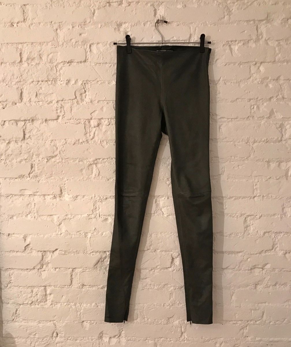 calça de couro balenciaga