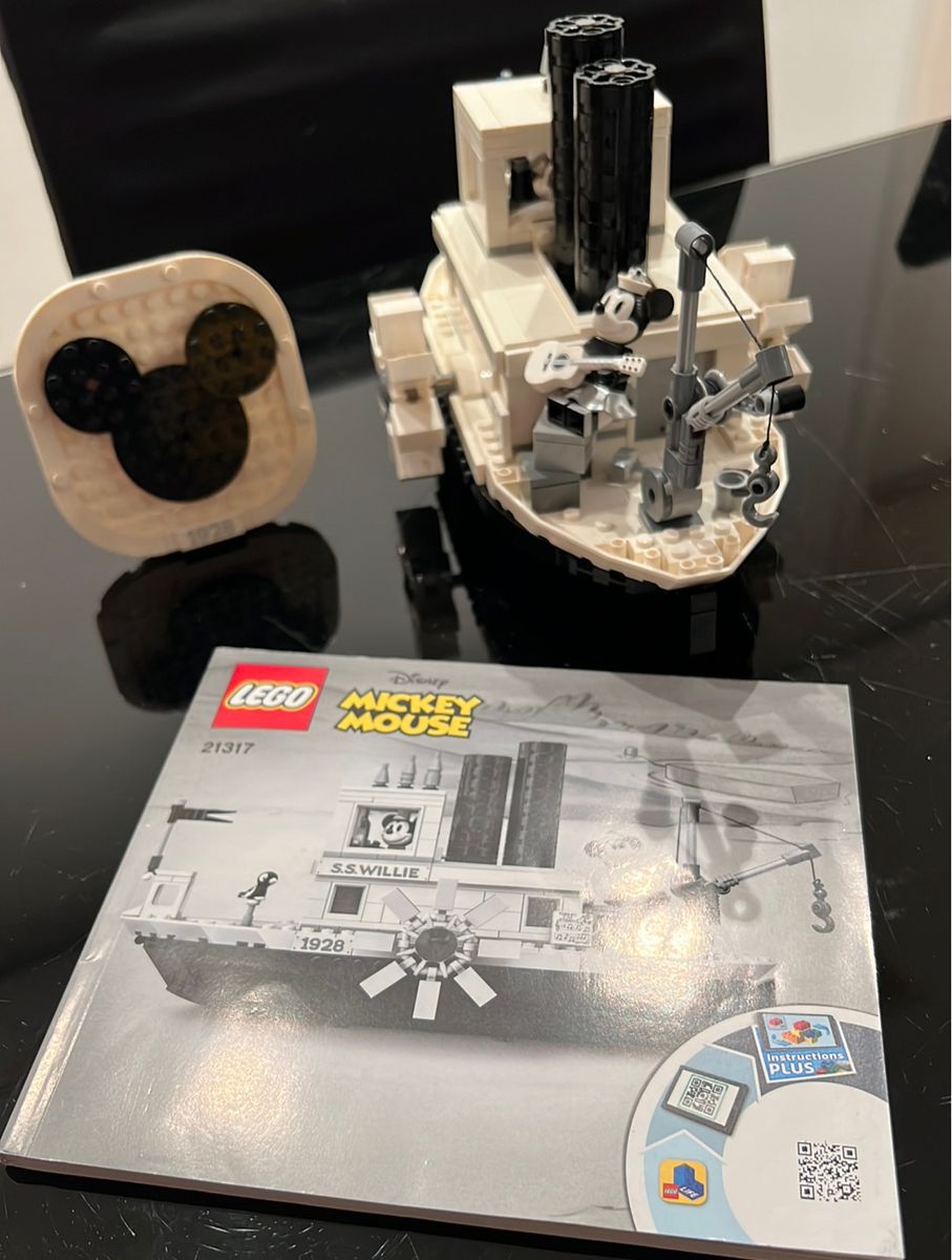 Lego mickey mouse 90th hot sale anniversary