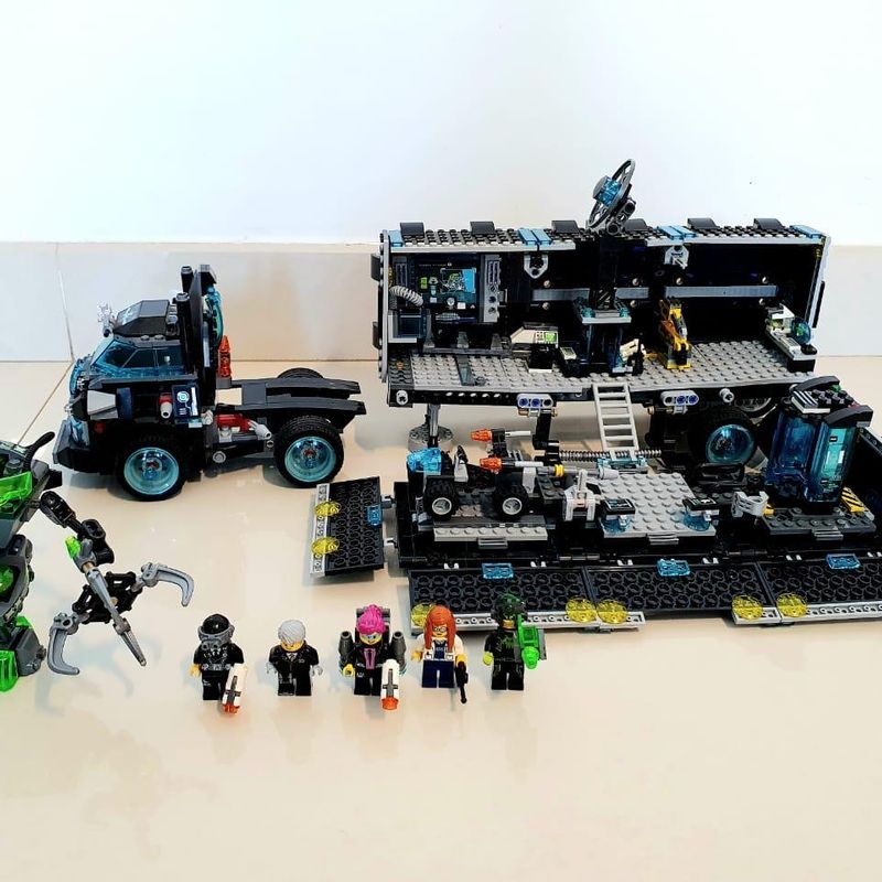 Lego Vehicles Ultra Agents Mission Hq Lego Agents 70165 Lego Set