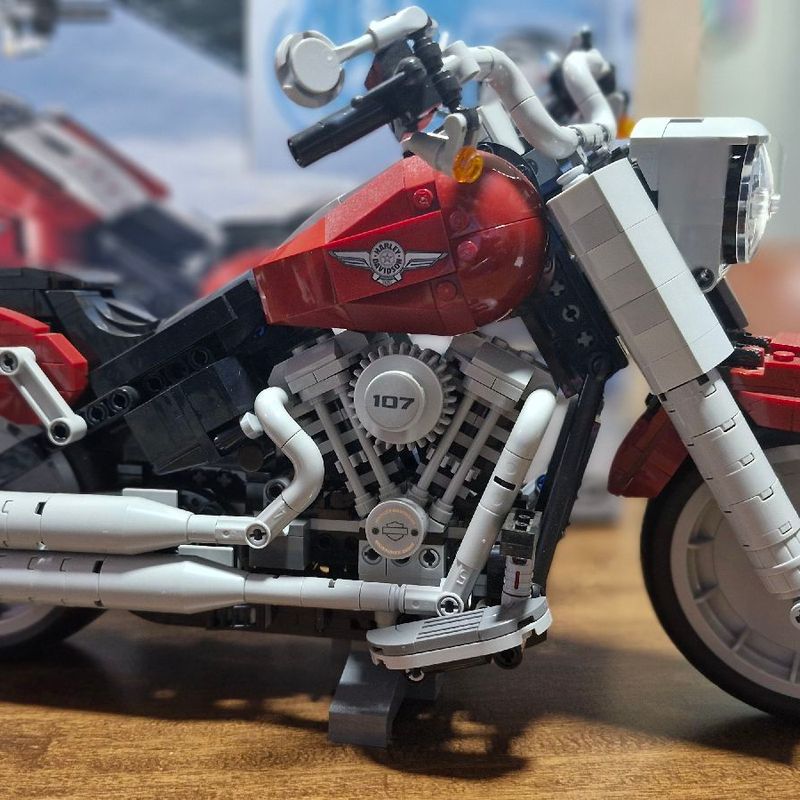 Lego harley davidson hot sale fat boy 10269