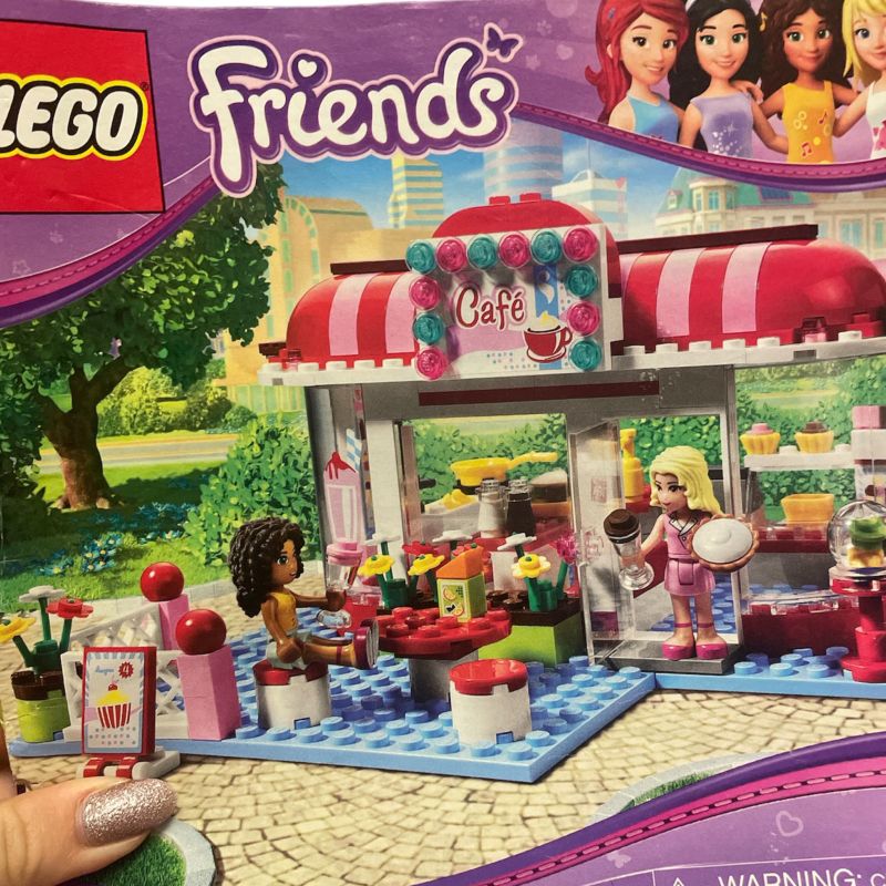 Lego best sale friends cafeteria