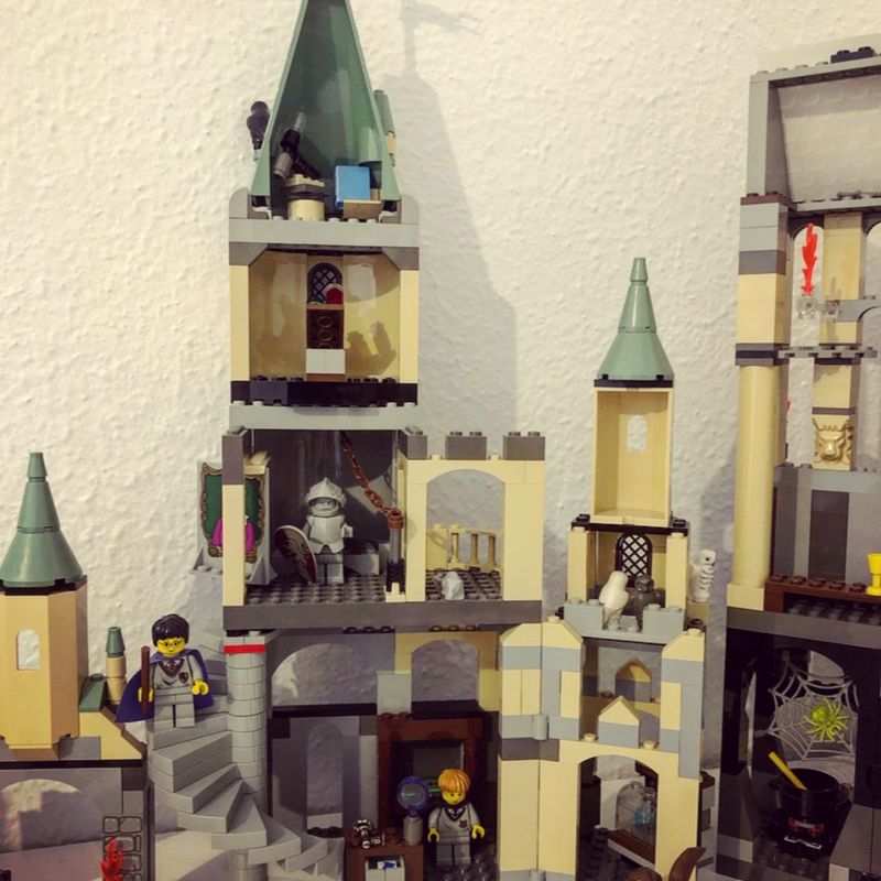 Castelo de Hogwarts ganha versão LEGO - Casa Vogue