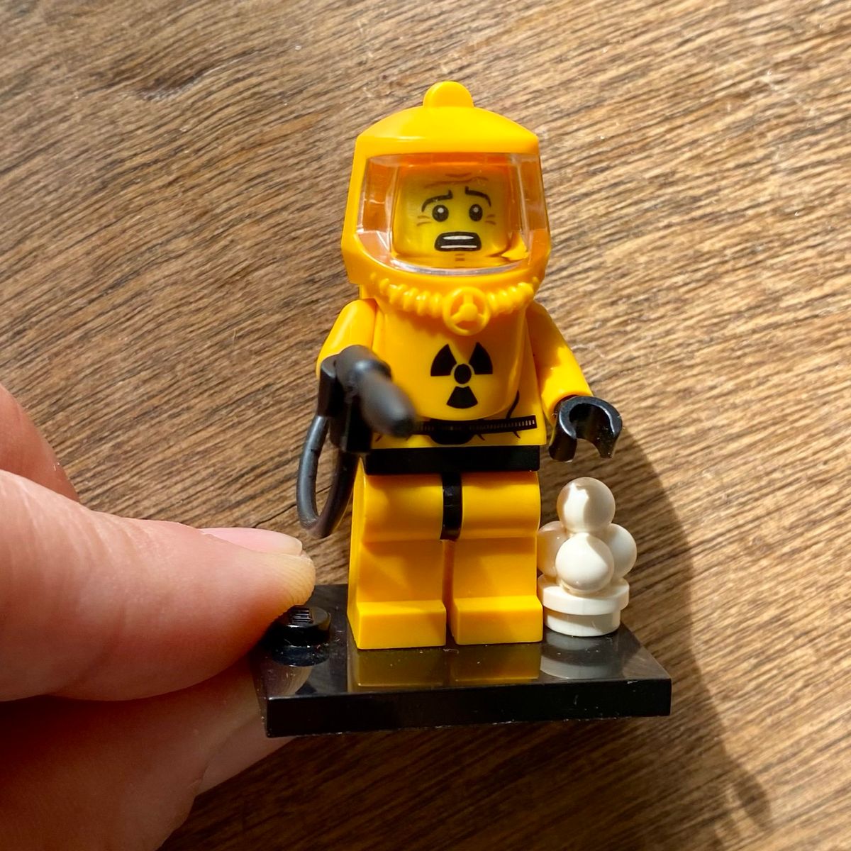 Lego Hazmat Guy Minifig Série 4 (8804-13) Series 4 | Brinquedo para ...