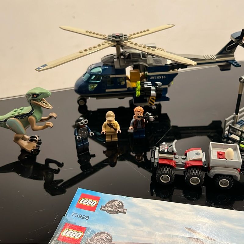 Lego Jurassic World 75928 Perseguição do Helicóptero Azul