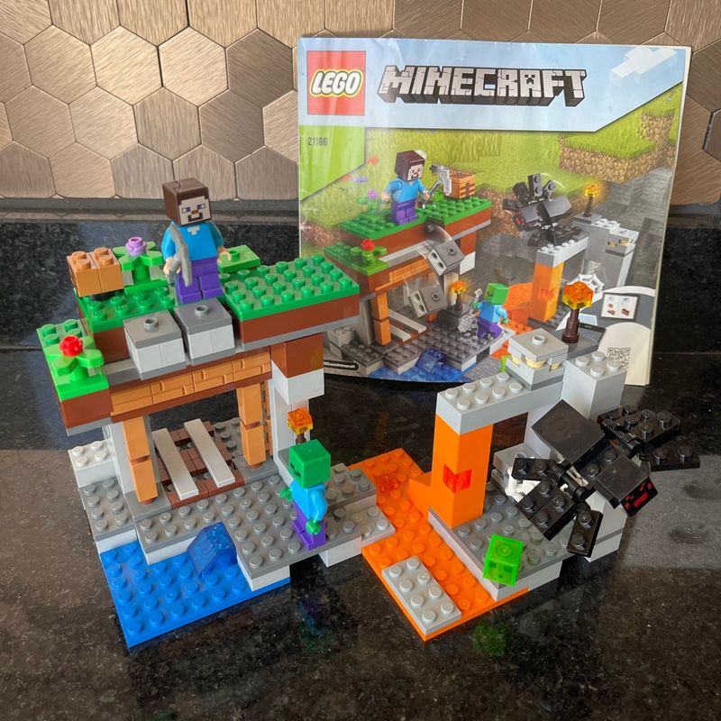Lego Minecraft a Mina Abandonada 21166 Brinquedo Lego Usado 100752378  enjoei