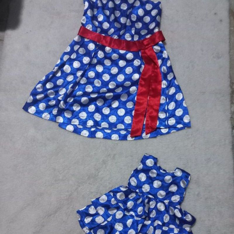 Vestido mãe e filha da store galinha pintadinha