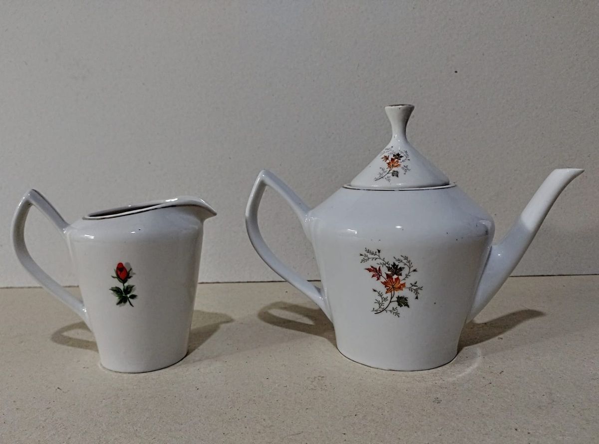 Jogo de Chá Completo Porcelana | Produto Vintage e Retro Nunca Usado  71401048 | enjoei