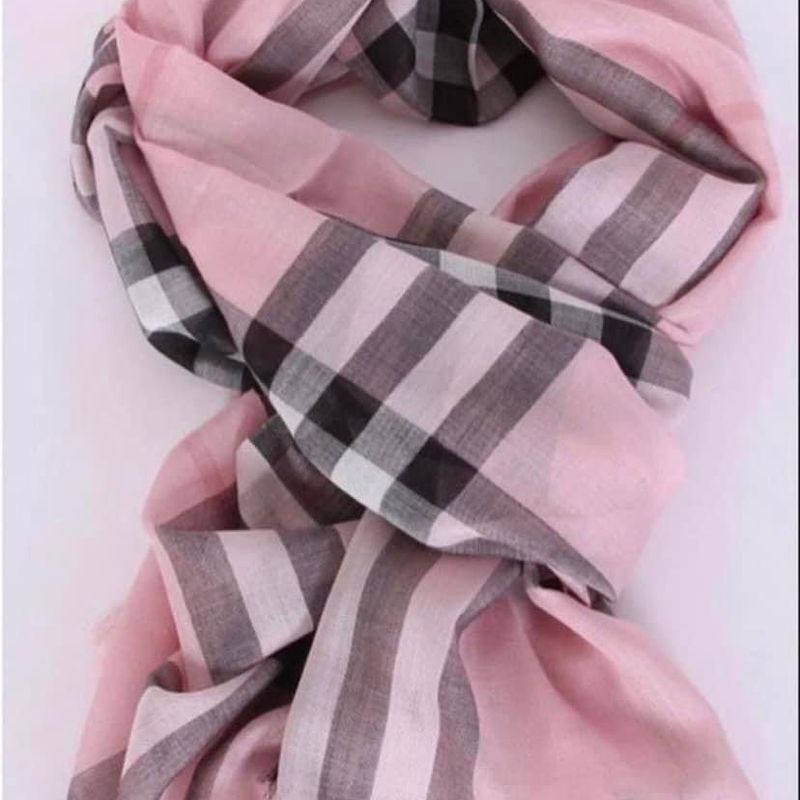 Lenço burberry rosa sale