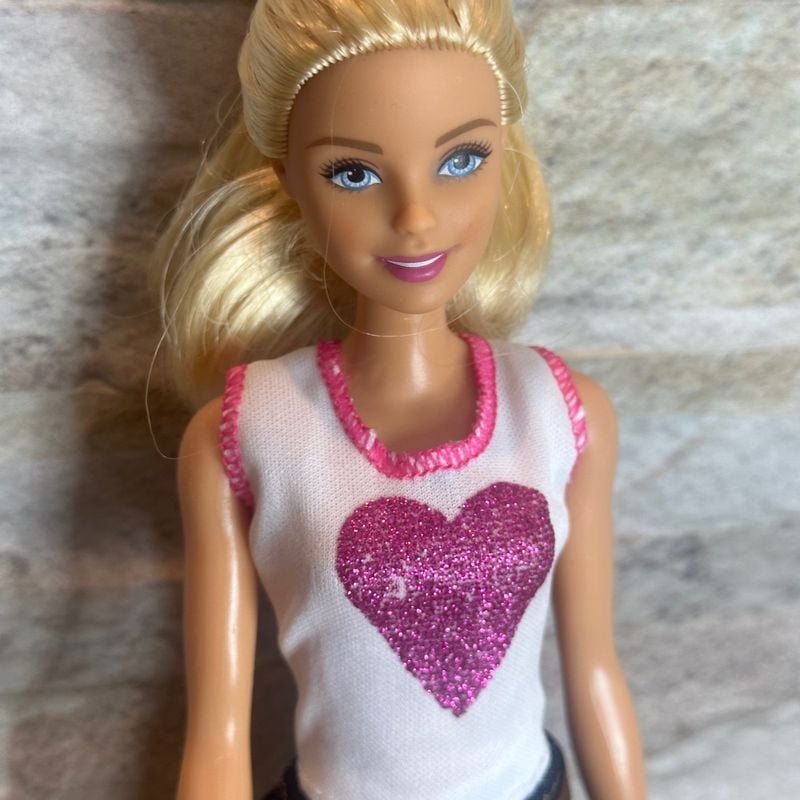 BONECA BARBIE LETÍCIA COM BEBÊ/ EM PORTUGUÊS 