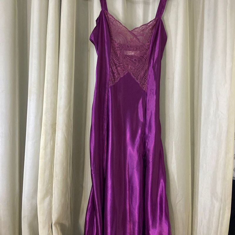 Lindssima Camisola Longa Na Cor Vinho da Victorias Secret. | Lingerie  Feminina Victorias Secret Usado 92716922 | enjoei
