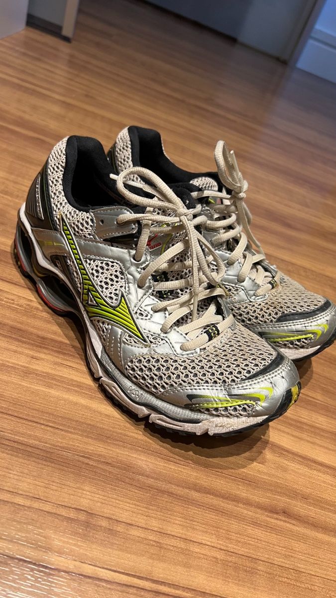 Lindo Mizuno Wave Creation 11 - Cinza com Detalhes em Verde Limao