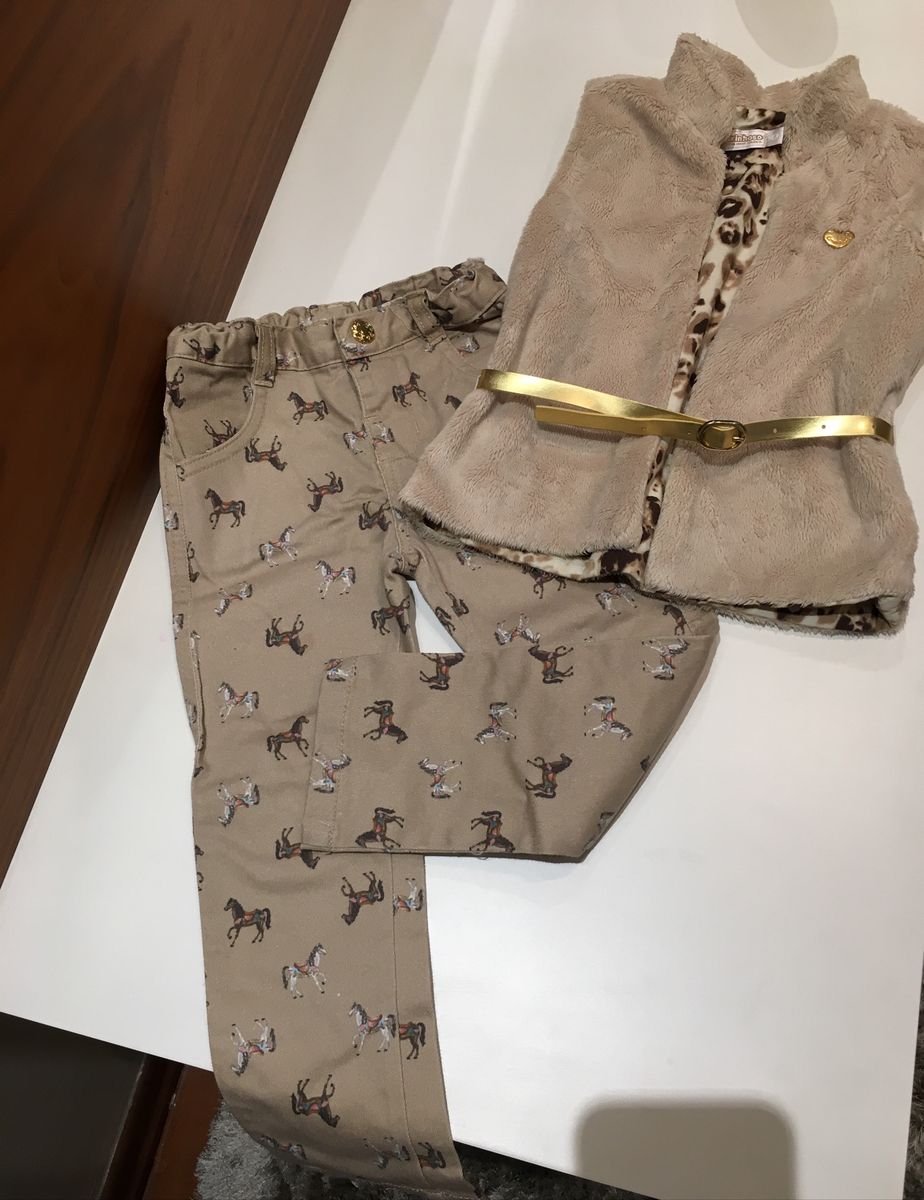 carinhoso roupa infantil