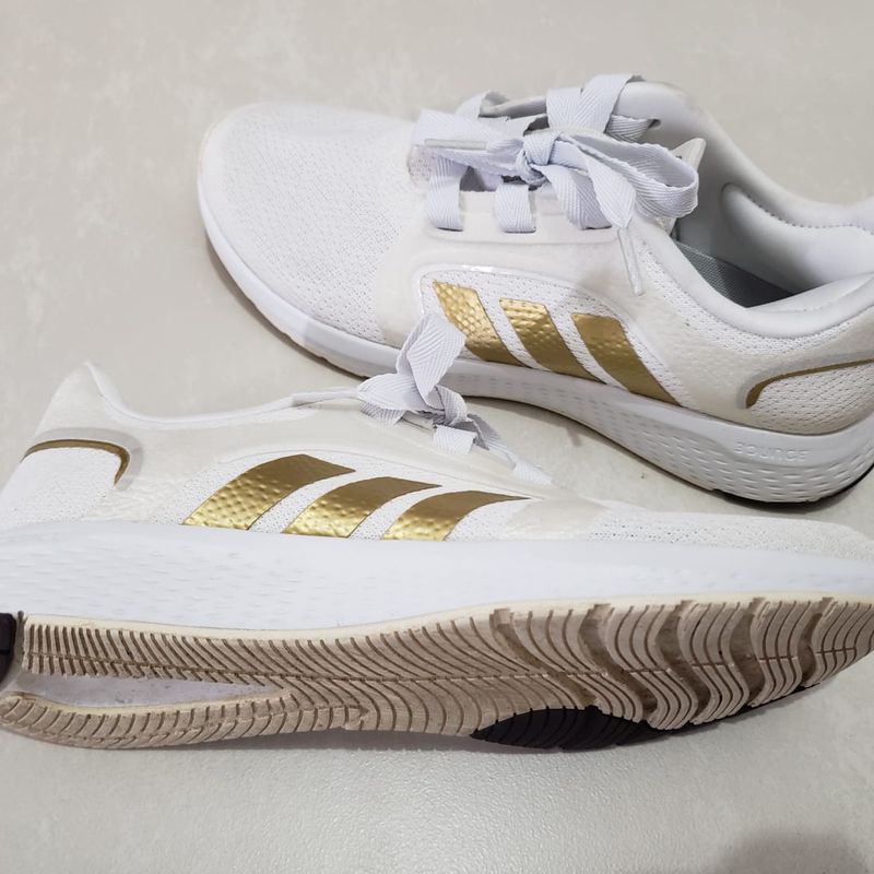 Adidas branco hot sale dourado