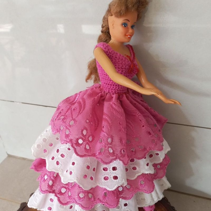 Vestido boneca Barbie em crochê