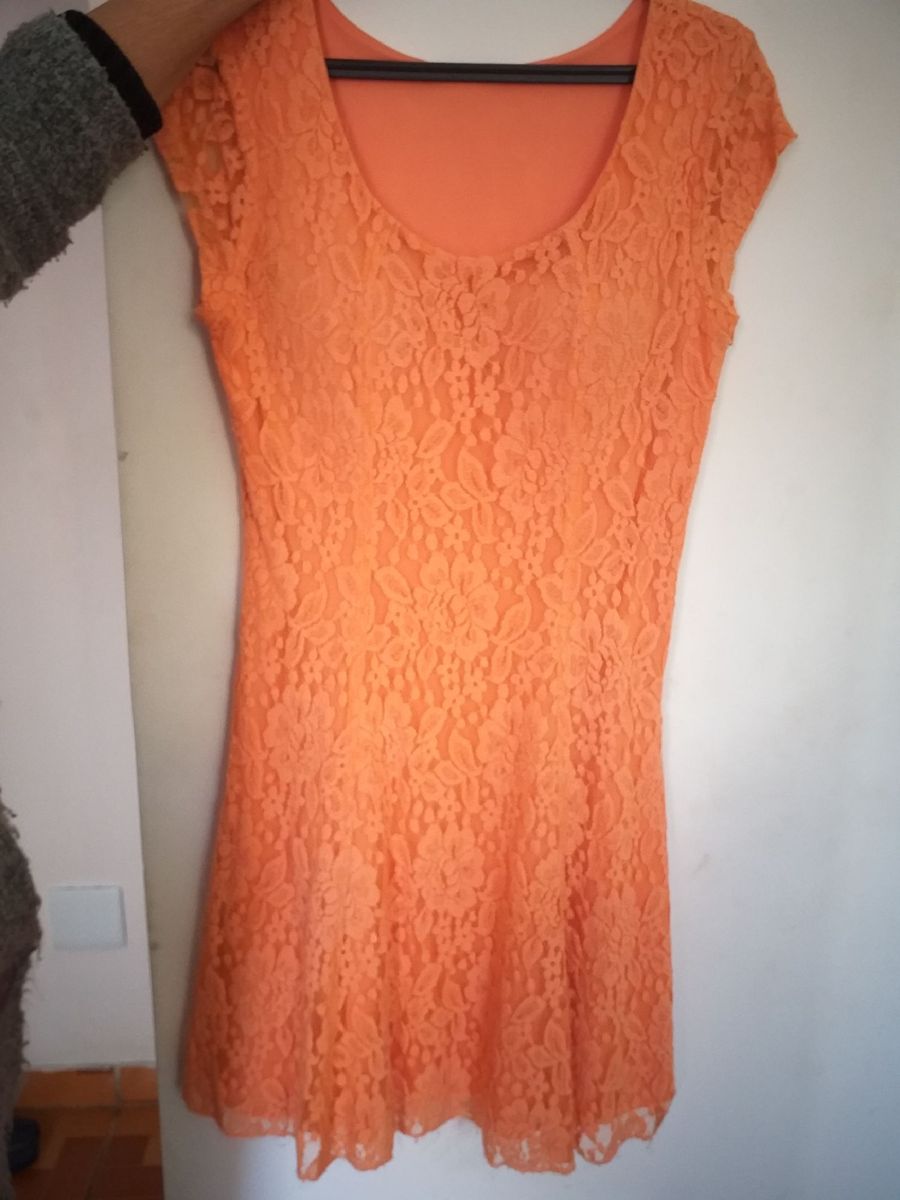 vestido renda laranja