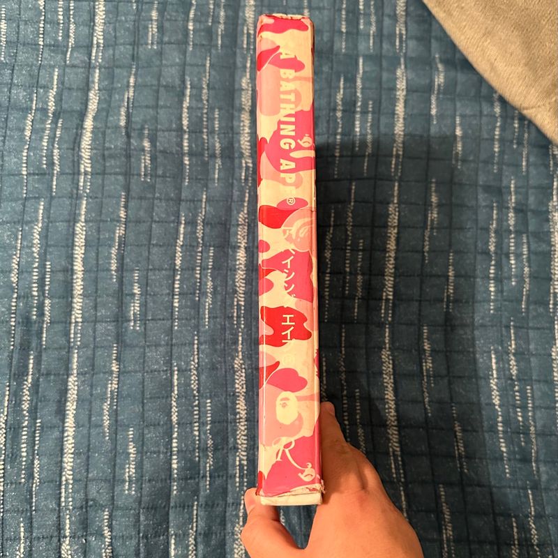 Livro a Bathing Ape - Rizzoli de 2008 Usado Raro! | Rizzoli Usado