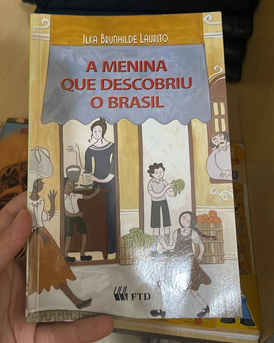 Livro a Menina Que Descobriu O Brasil | Livro Usado 79969132 | enjoei