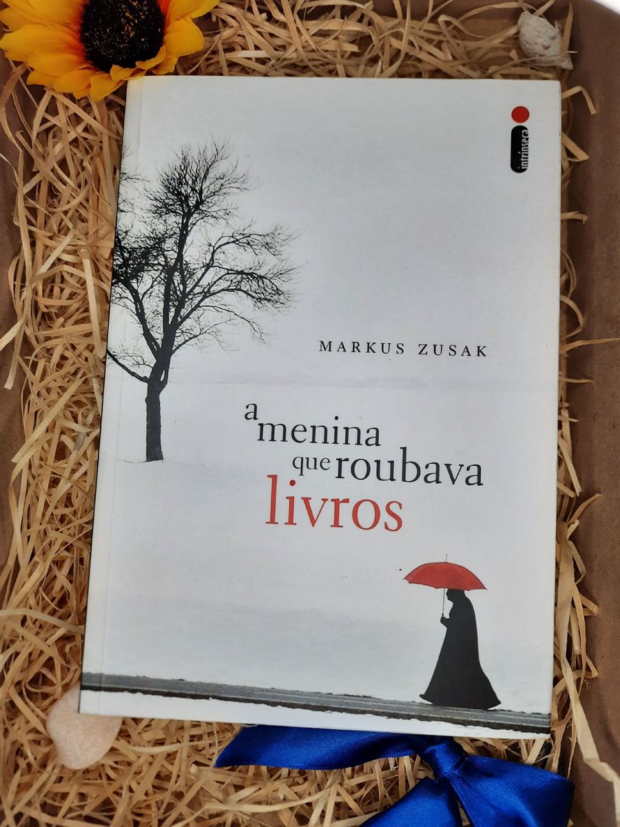 Livro a Menina Que Roubava Livros de Markus Zusak | Livro Intrinseca ...
