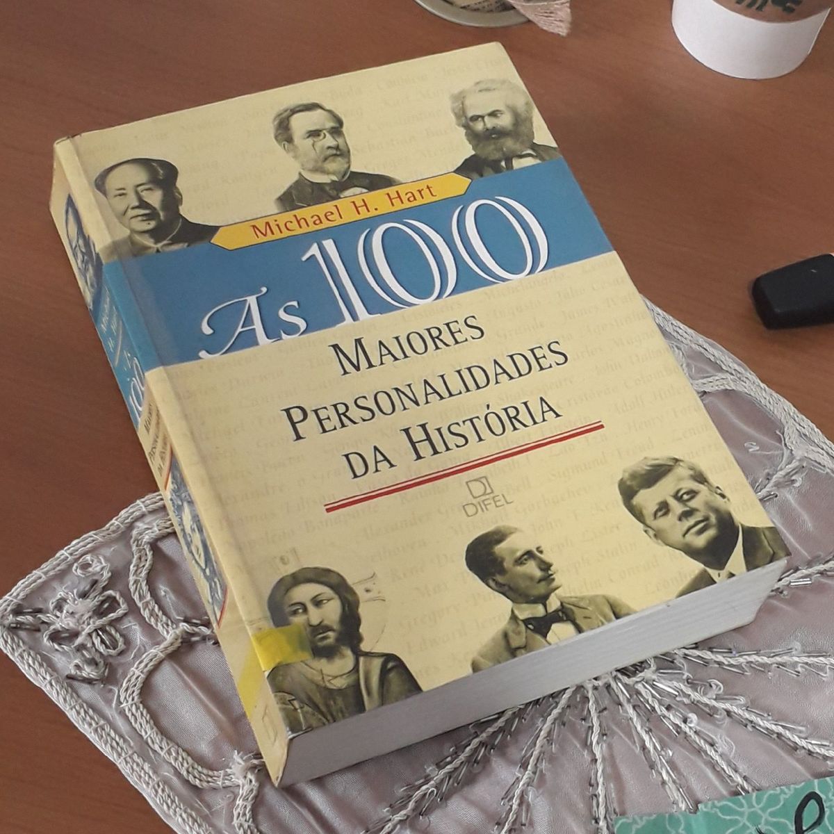 Livro As 100 Maiores Personalidades Da História Michael H Hart Livro Difel Usado 73344534 0901