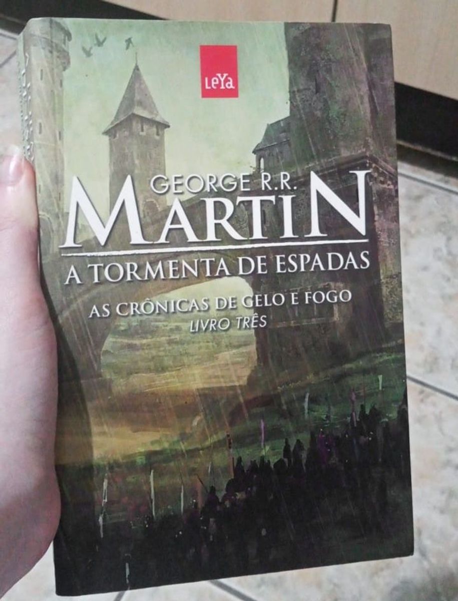 Livro As Crônicas de Gelo e Fogo: a Tormenta Das Espadas/ House Of