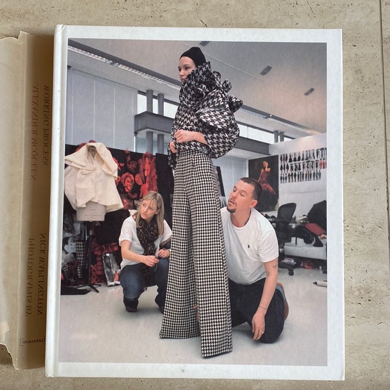 Alexander Mcqueen Working Process Livro Coffee Table Book