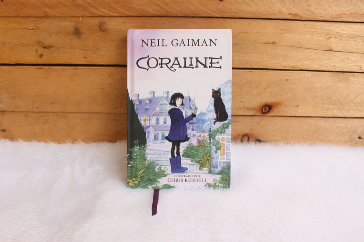 Livro Coraline Capa Dura Livro Intrinseca Nunca Usado Enjoei