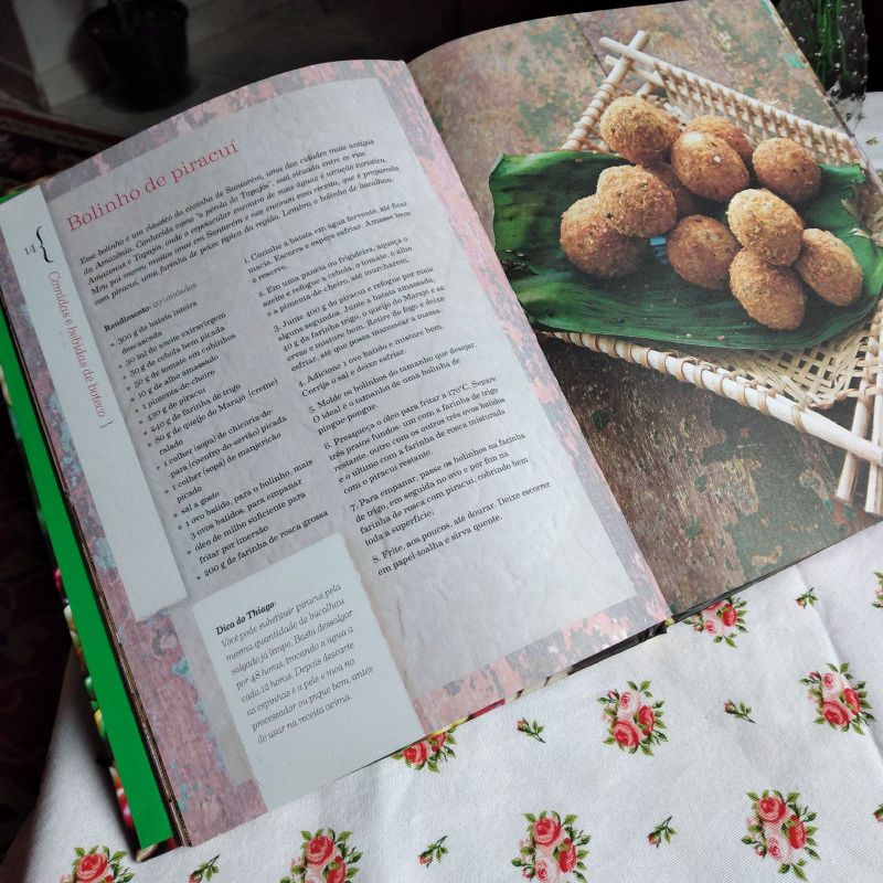 Livro Cozinha de Origem: Pratos Brasileiros Tradicionais | Móvel