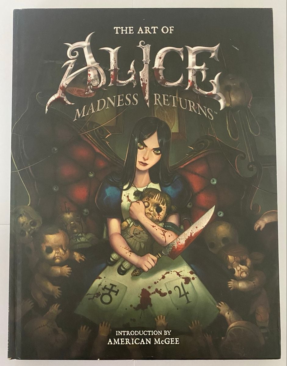 さ*ん様 The Art of Alice: Madness Returns Livro de Alice Madness Returns | Dark Horse Book Usado 117745166