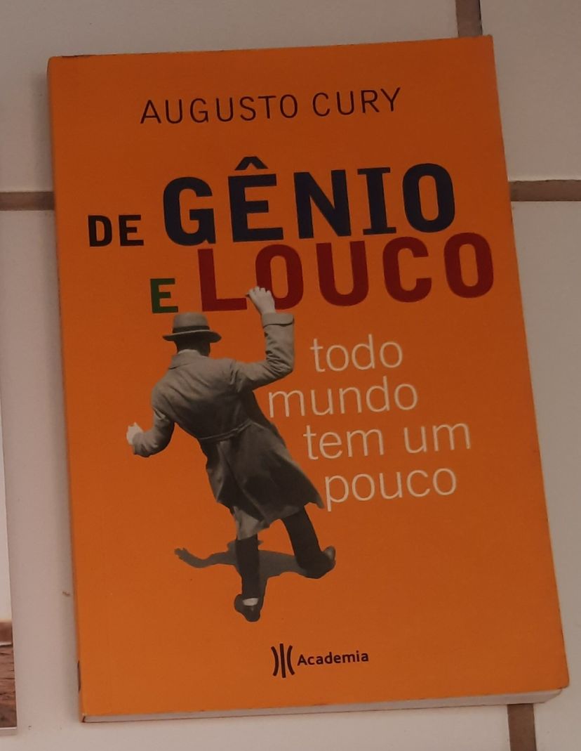 Livro de Gênio e Louco Todo Mundo Tem Um Pouco | Livro Usado 134705592 ...