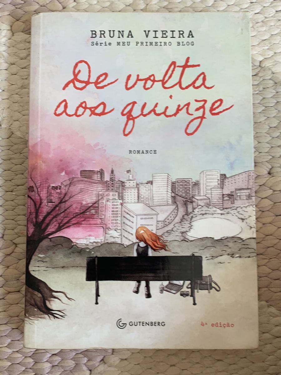 Livro de Volta Aos Quinze | Produto Feminino Bruna Vieira Usado