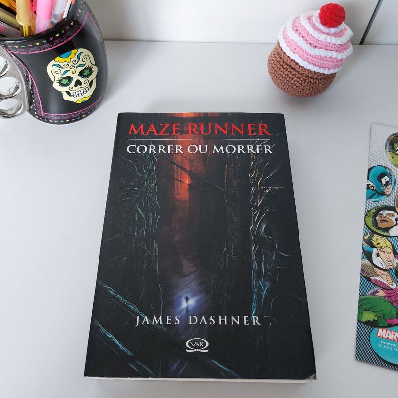 MAZE RUNNER: Correr ou morrer (Portuguese by James Dashner