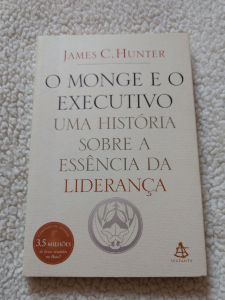 Livro O Monge e O Executivo | Livro Sextante Usado 30049735 | enjoei
