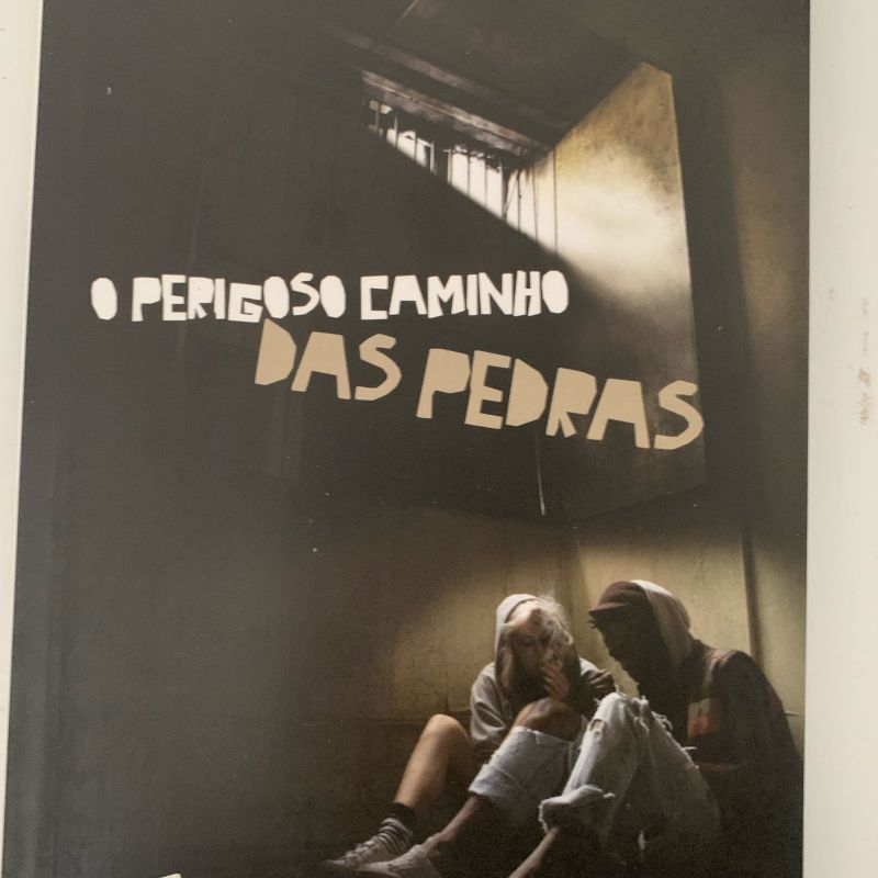 Perigoso! - Livraria da Vila