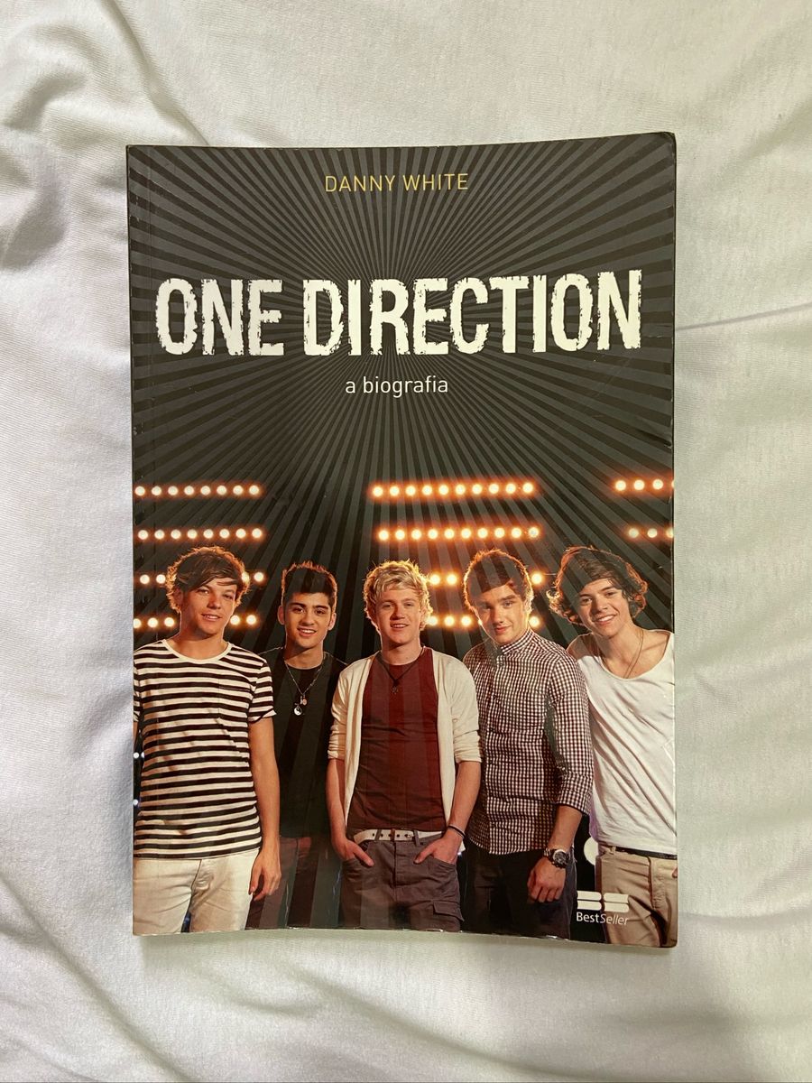 Livro One Direction: a Biografia | Livro Usado 50419076 | enjoei